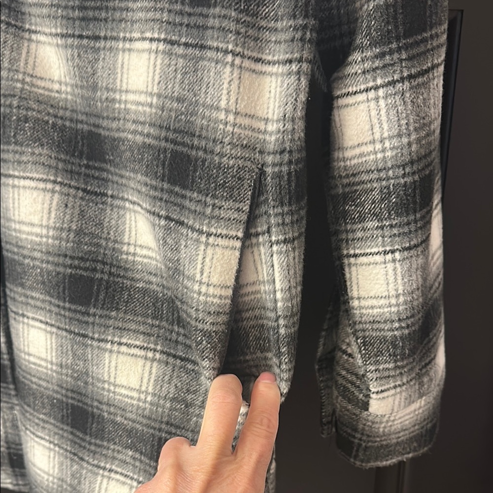 Thread & Supply Women's Black and White Plaid Shirt Jacket - Picture 3 of 4